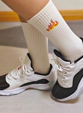 NIKE耐克女子AIR JORDAN11休闲训练缓震透气运动篮球鞋DV2629-106