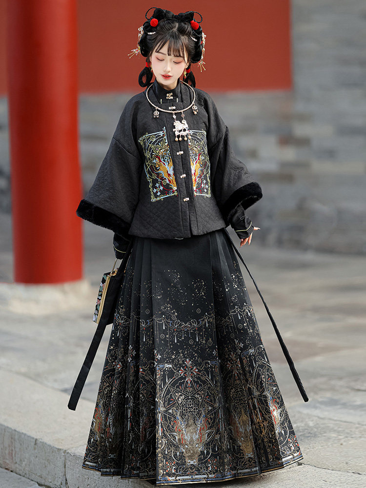 WEIYANG PALACE [GLASS ZHAOLONG] 명나라 HANFU 여성 중공업 자수 원래 금 직조 말 얼굴 스커트 겨울 새 스타일