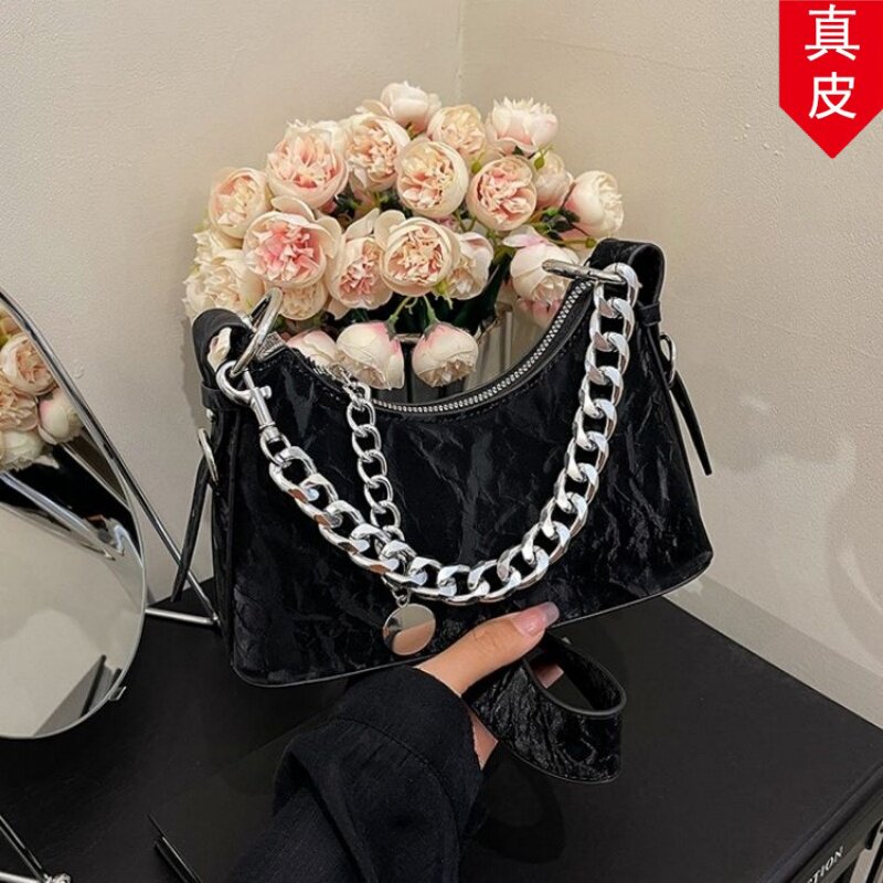 超火精致手拎小包包女式2026新款真皮高级质感小众斜挎链条饺子包