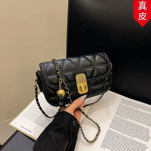 高级感洋气真皮小包2026新款潮质感菱格小方包网红爆款链条斜挎包