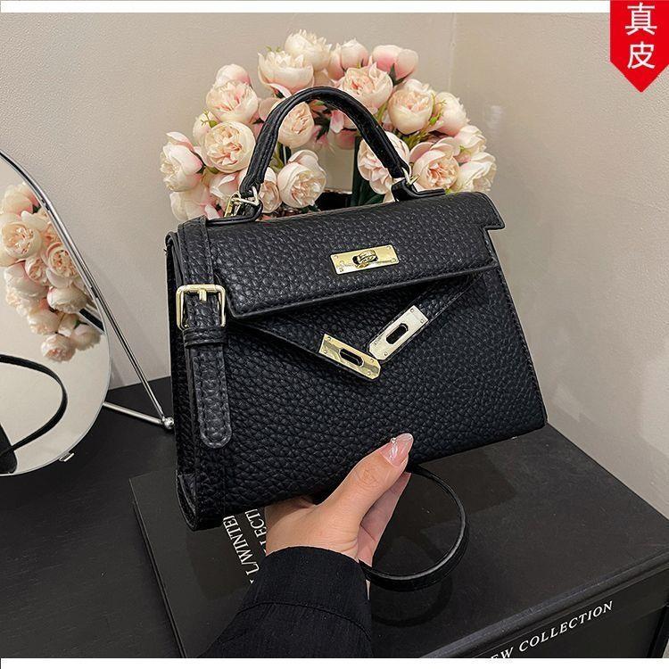 小众高级真皮单肩新款时尚洋气时尚女百搭手提斜挎包小包迷你