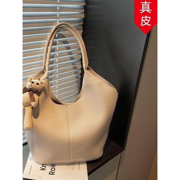 大容量新款精致包短途旅行休闲包真皮复古单肩软皮2026百搭女托特