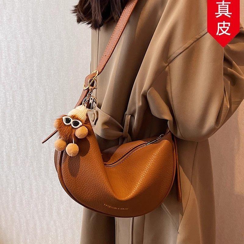 复古真皮休闲软皮包女单肩短途旅行包包大容量托特2026新款包百搭