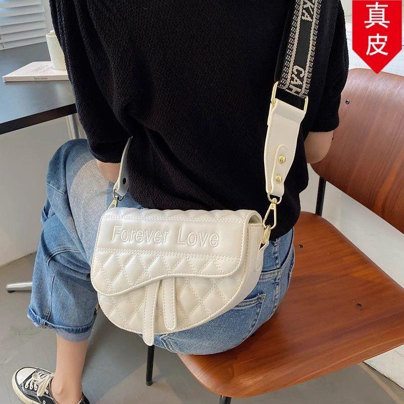 女真皮真皮2026个性单肩韩版包包小包洋气时尚休闲斜挎包新款马鞍