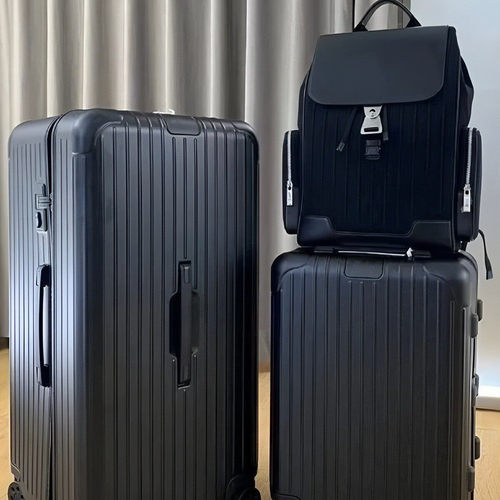 日默哑光黑Essential系列R家超轻款行李箱trunk方胖20寸登机箱