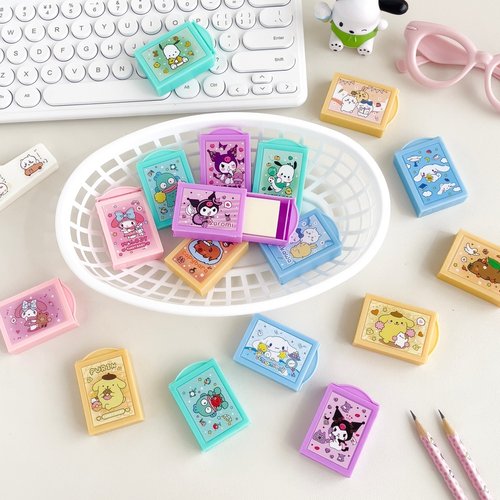 魔术盒橡皮擦创意表演可爱学生