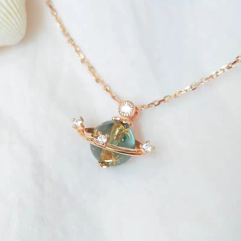 AU750纯18K玫瑰金镶嵌美国进口D色莫桑石蓝色琉璃环绕星球项链潮