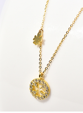 黄金镶嵌莫桑石四叶草项链