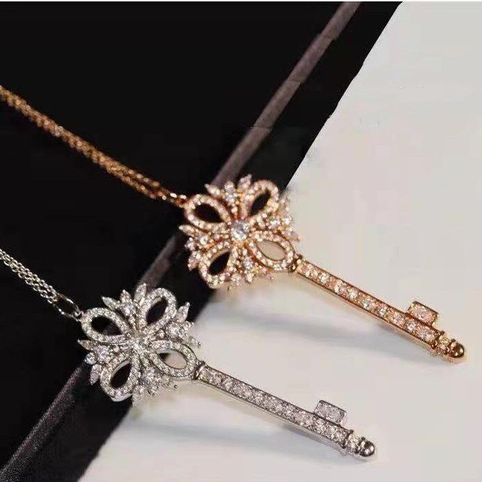 18K金雪花钥匙项链进口莫桑石AU750时尚毛衣链满钻钥匙锁骨吊坠