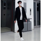 潮男前线秋季 纯色西服外套宽松简约百搭高级感单西休闲痞帅小西装