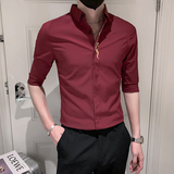 红色