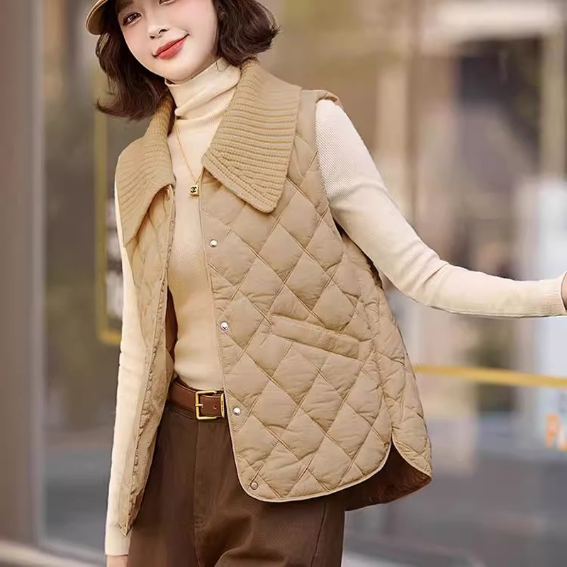 毛线领羽绒棉马甲女2025秋冬新款时尚高级感坎肩外穿菱格马夹背心