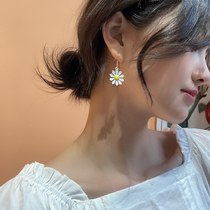 South Korea net Red Daisy Flower Earrings female 2020 new style simple girl day series lovely earrings earrings