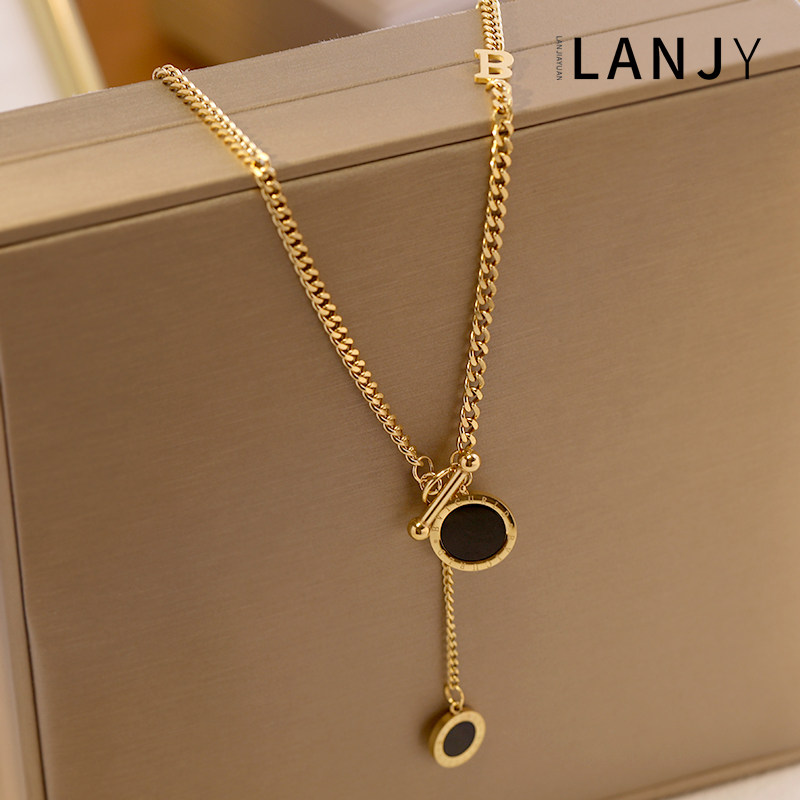 小众设计高级感气质毛衣链女ot扣长款秋冬罗马数字钛钢不掉色项链