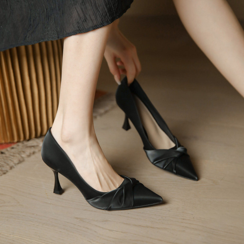 法式高跟鞋女细跟2025春秋新款百搭黑色工作鞋女尖头气质通勤单鞋
