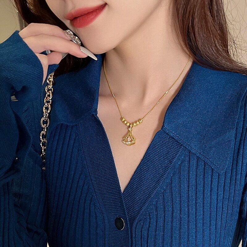 扇形精致灵动新款银杏项链女锆石月笙小裙子气质冷淡风时尚锁骨链