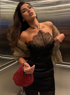 CNYISHE 蕾丝拼接设计纯欲风挂脖连衣裙收腰显身材高级感包臀短裙