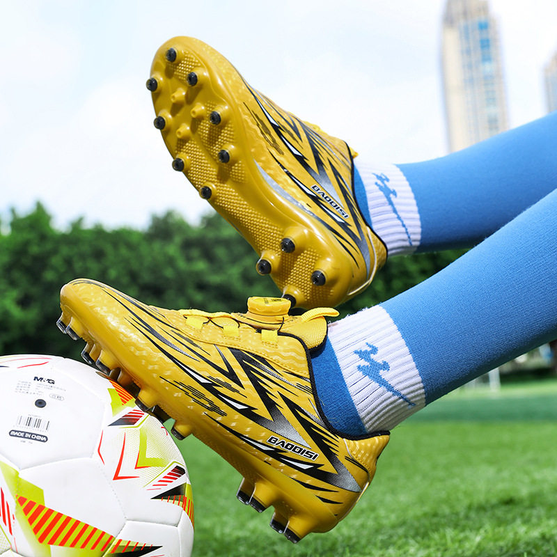 儿童足球鞋专业运动训练鞋免系带长碎钉男女童小学生球鞋外贸