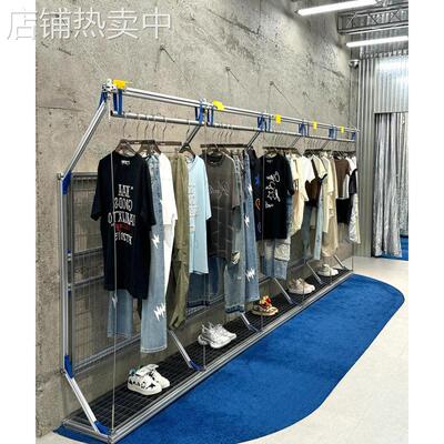 设计师服装店铝型材展示架上墙挂衣架鞋包陈列架衣服店创新服装架