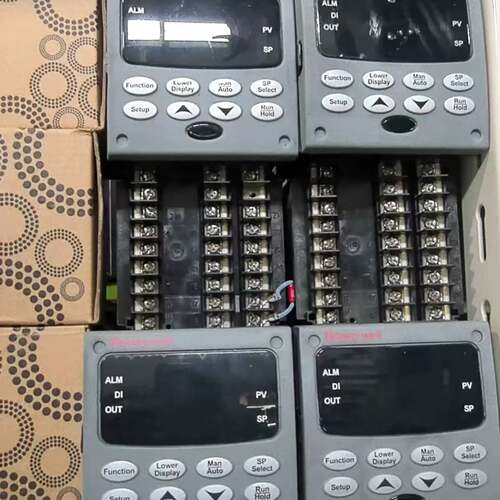 可维修霍尼韦尔UDC3200温控器，型号DC3200-CE-200议价