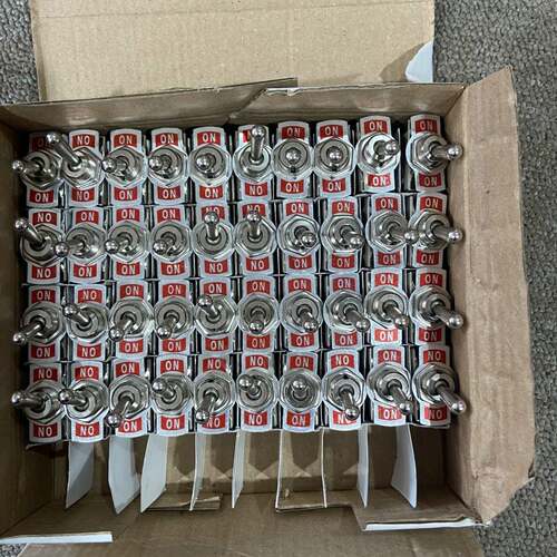 可维修TOOWEI 4脚2档钮子开关，10A 250VAC，未议价
