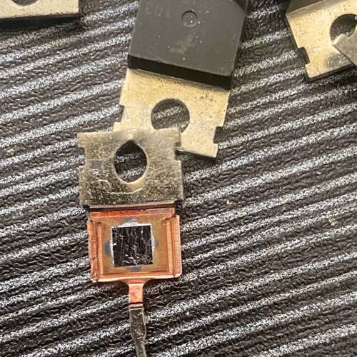 可维修散料 BUT11A 5A 450V NPN晶体管 TO