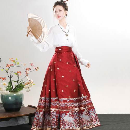 新中式国风重工明制马面裙汉服女日常春季敬酒订婚服2026新款套装