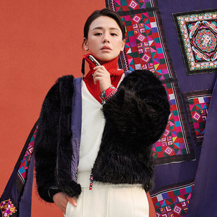 阿迪达斯三叶草女子新款CNY毛绒皮草潮流休闲连帽夹克外套 IX4226