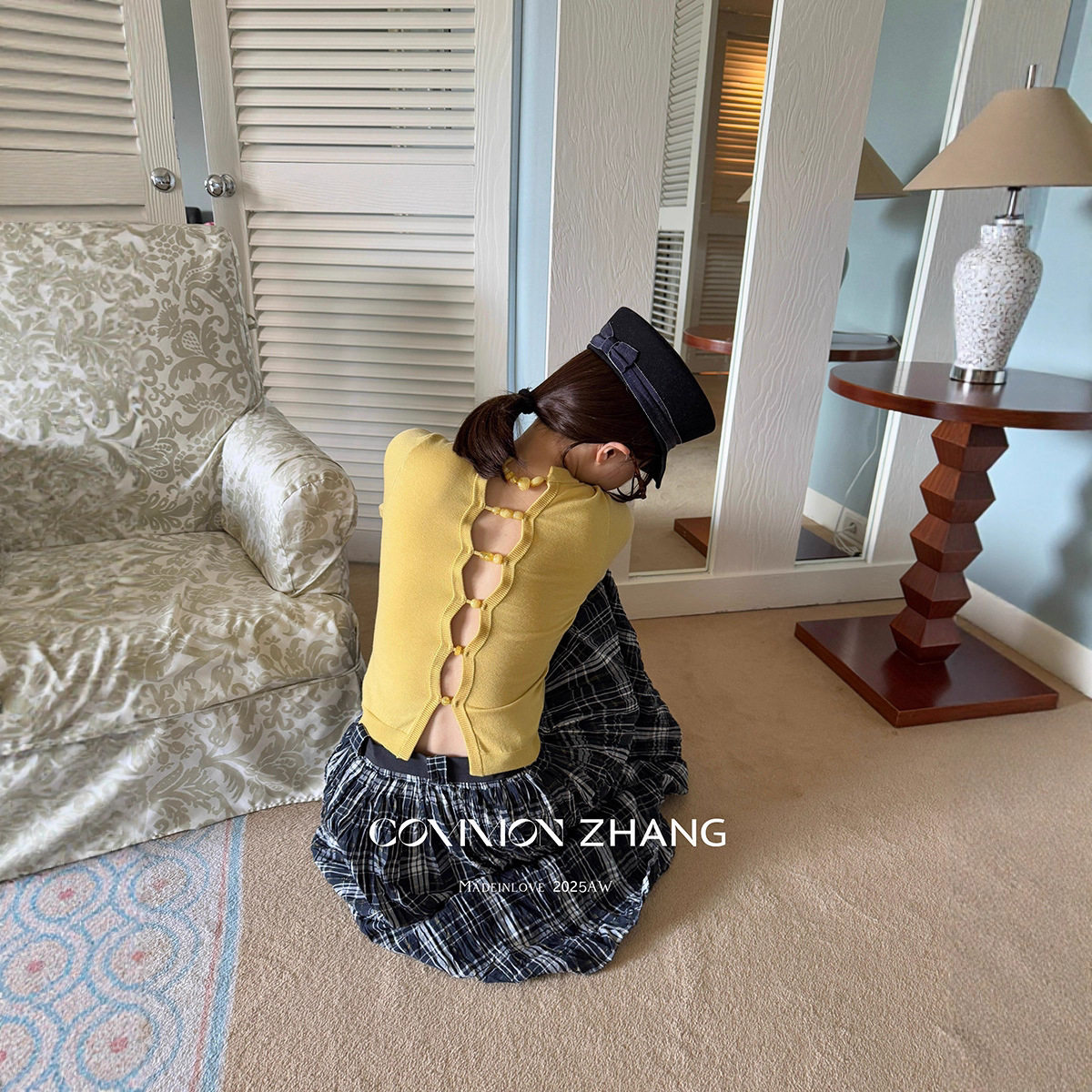 梵妮Fanny 设计感前后两穿性感露脐短袖T恤女镂空钉珠短款针织衫