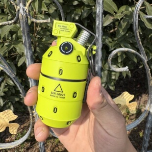 2077录音手雷军事科教手办加水喷雾朋克烟雾弹音效灯光玩具男孩子