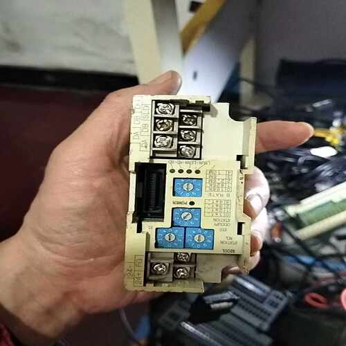 溢价-FX2N32CCL功能板子非常新实物图