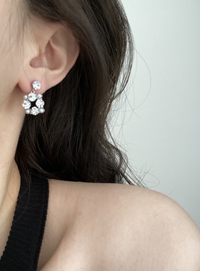 新款吴昕同款灰珍珠耳环小众设计轻奢大气拼接镶嵌皓石耳饰