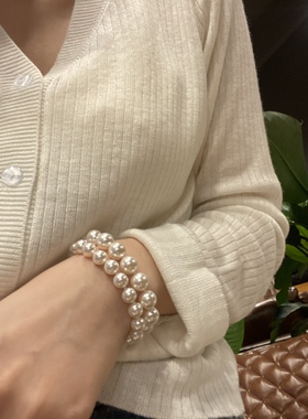 ins风施家珍珠手链复古轻奢强光百搭港风高级感叠戴