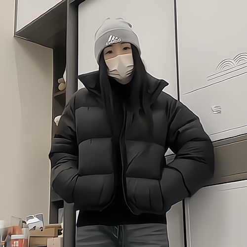 晶煊肯豆风短款黑色立领羽绒棉服