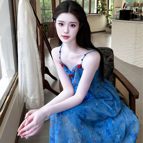 超仙气绝美蓝色碎花吊带连衣裙女