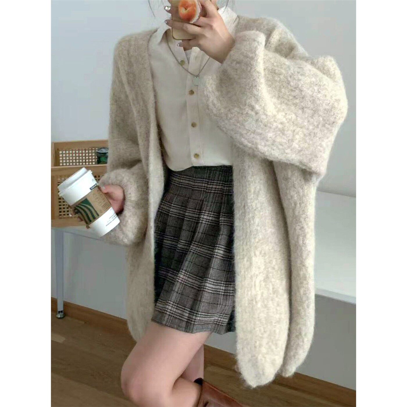 高级感毛衣外套女中长款慵懒风宽松软糯温柔风秋季灯笼袖针织开衫