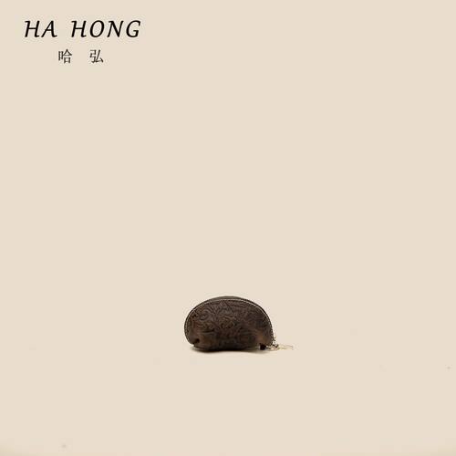 哈弘新款复古雕花头层牛皮贝壳零钱包复古小巧可随身便携收纳小包