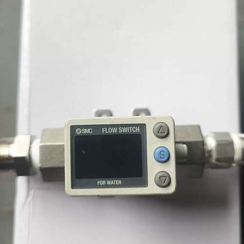 可维修流量计水用PF3W720-N03-A-MR成色可以，议价