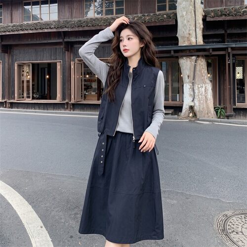 显瘦轻薄紧身套装女2026秋季拉链马甲外套半身裙两件套特别舒服日