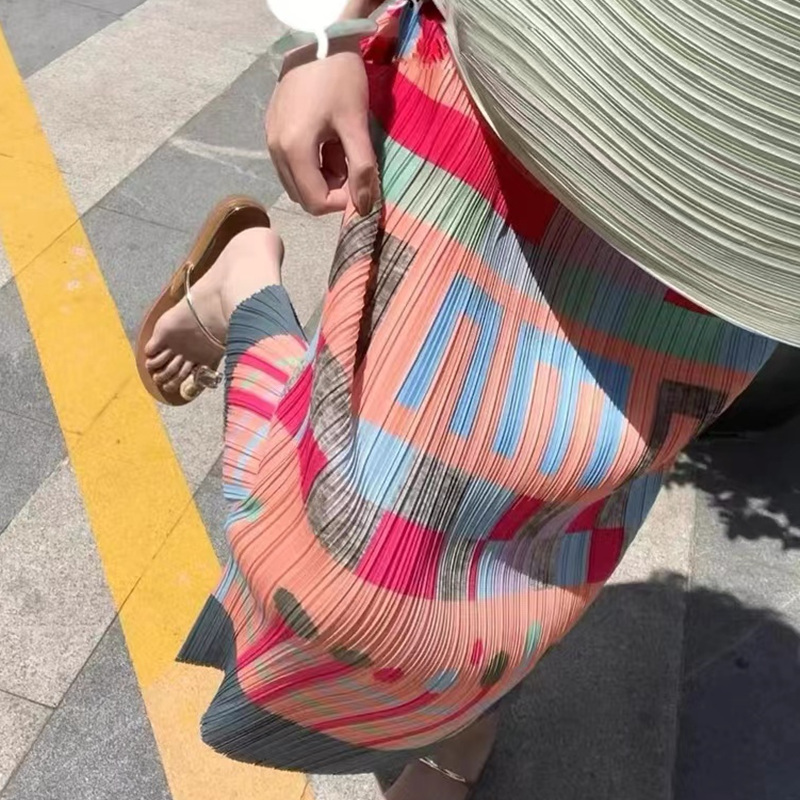 褶皱半裙印花半身裙女百褶一步裙显瘦三宅花色2025夏季粉色拼色裙