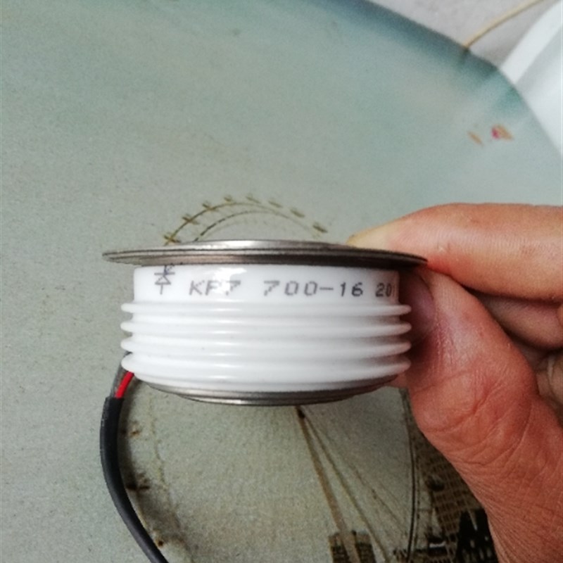 可控硅 KP7 700-16平板硅/晶闸管700A 1600V鱼机 电焊机 变频机