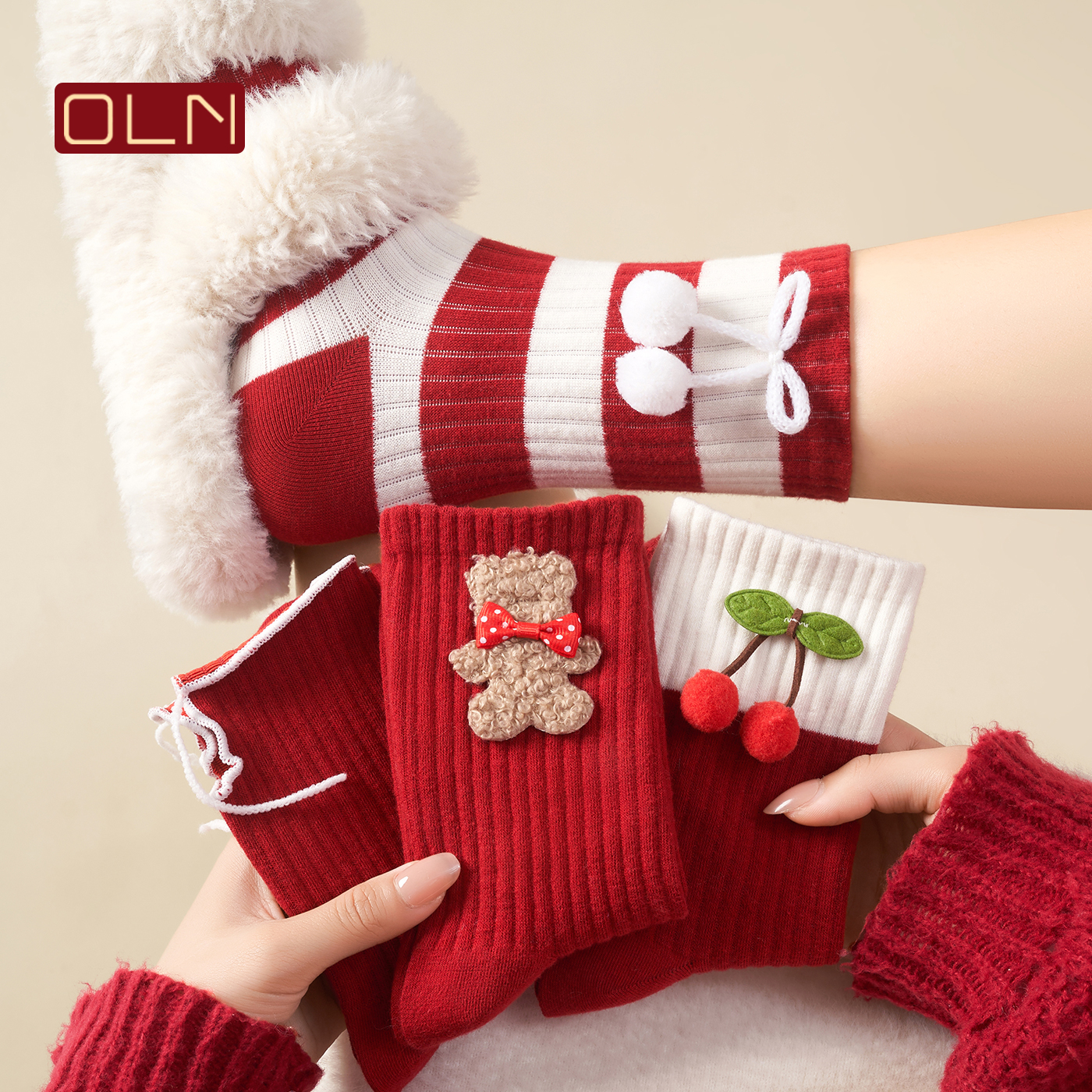 OLN卡通小熊本命年红袜子女中筒