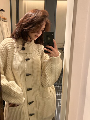 hers牛角扣厚实立领毛衣外套女