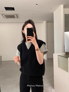 METWO黑色针织毛衣马甲女8156秋冬新款学院风外搭坎肩背心上衣