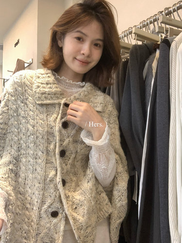 Hers日系气质翻领斗篷无袖毛衣女