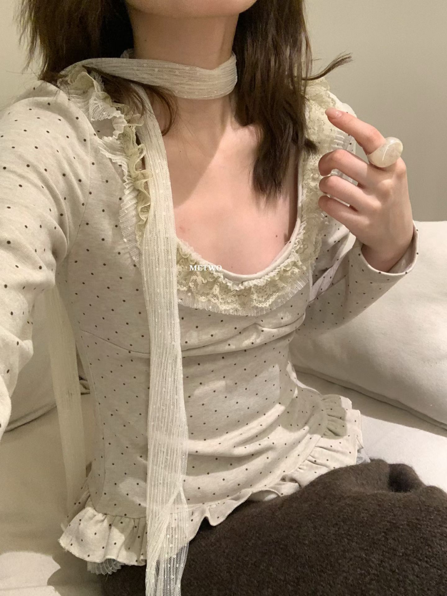 METWO 9103波点仙仙飘带蕾丝衫上衣女2025秋季长袖设计感长袖T恤