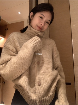 一勺甜 hers气质通勤单排扣立领毛衣女2025冬宽松开衫外套10513#