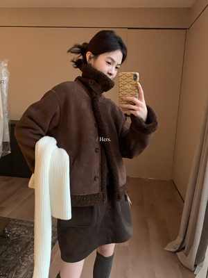 一勺甜 hers复古经典不过时通勤立领保暖皮毛一体外套女冬季92640