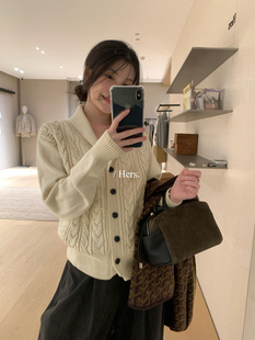 一勺甜【Hers】复古麻花纹理翻领毛衣2026秋冬加厚针织开衫62065