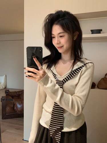 一勺甜 hers韩标！简约气质调性假两件披肩v领针织衫女秋季92401